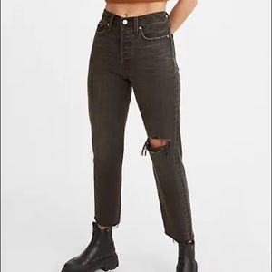 LEVIS ankle straight-leg distressed black jeans (New with Tags)